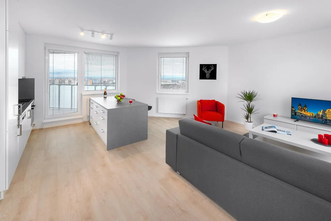 Citywest Apartments Praga