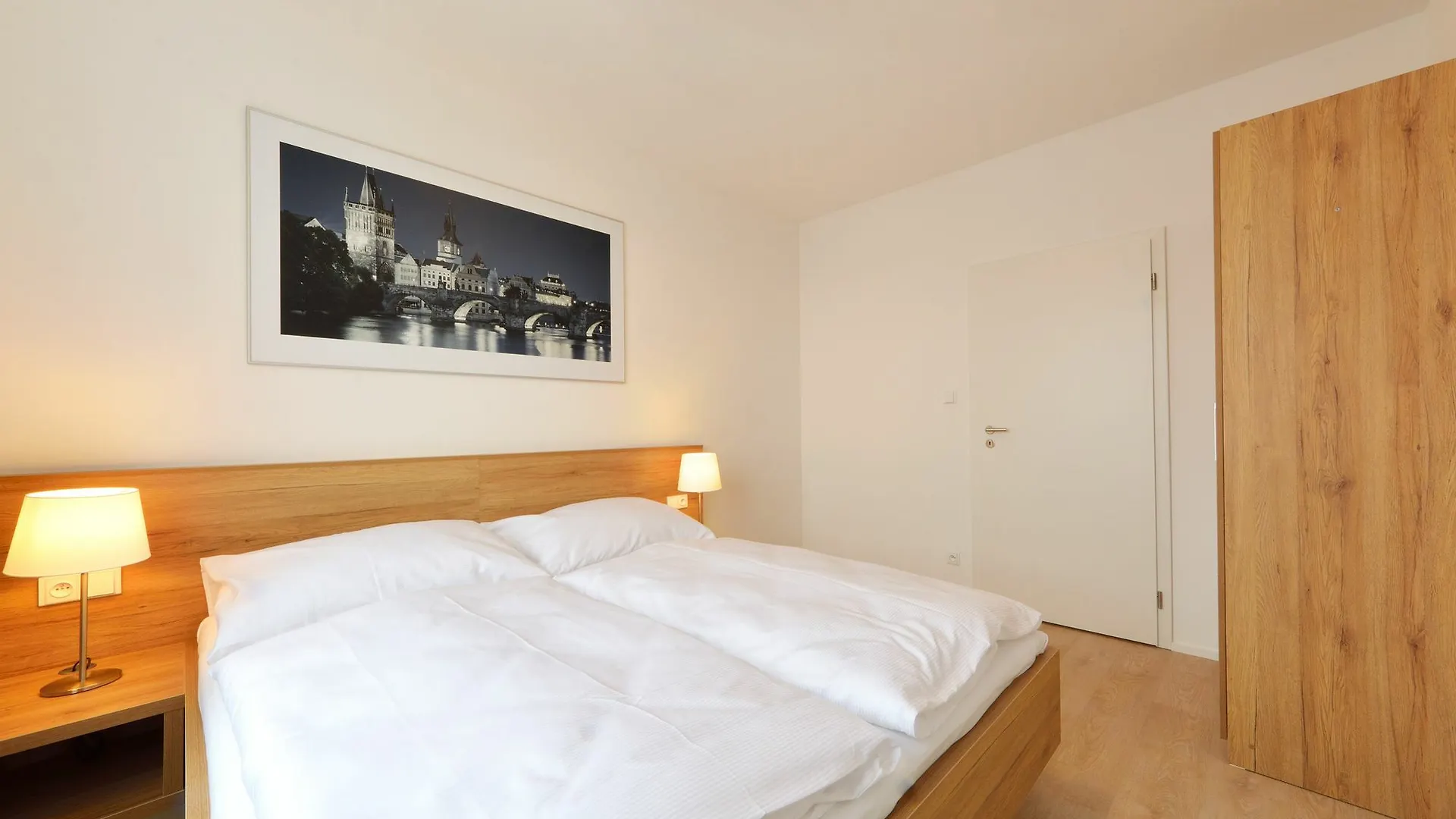 Citywest Apartments Praga República Checa